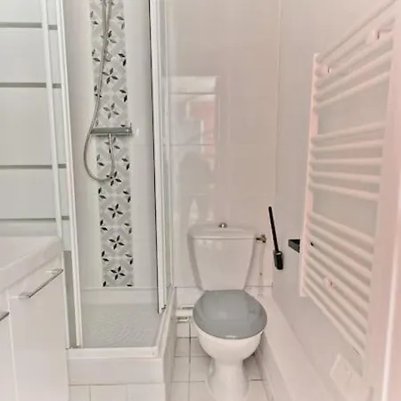 Dans Le Centre De Apartament Paryż